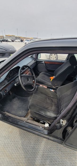 Мерседес -бенз w124