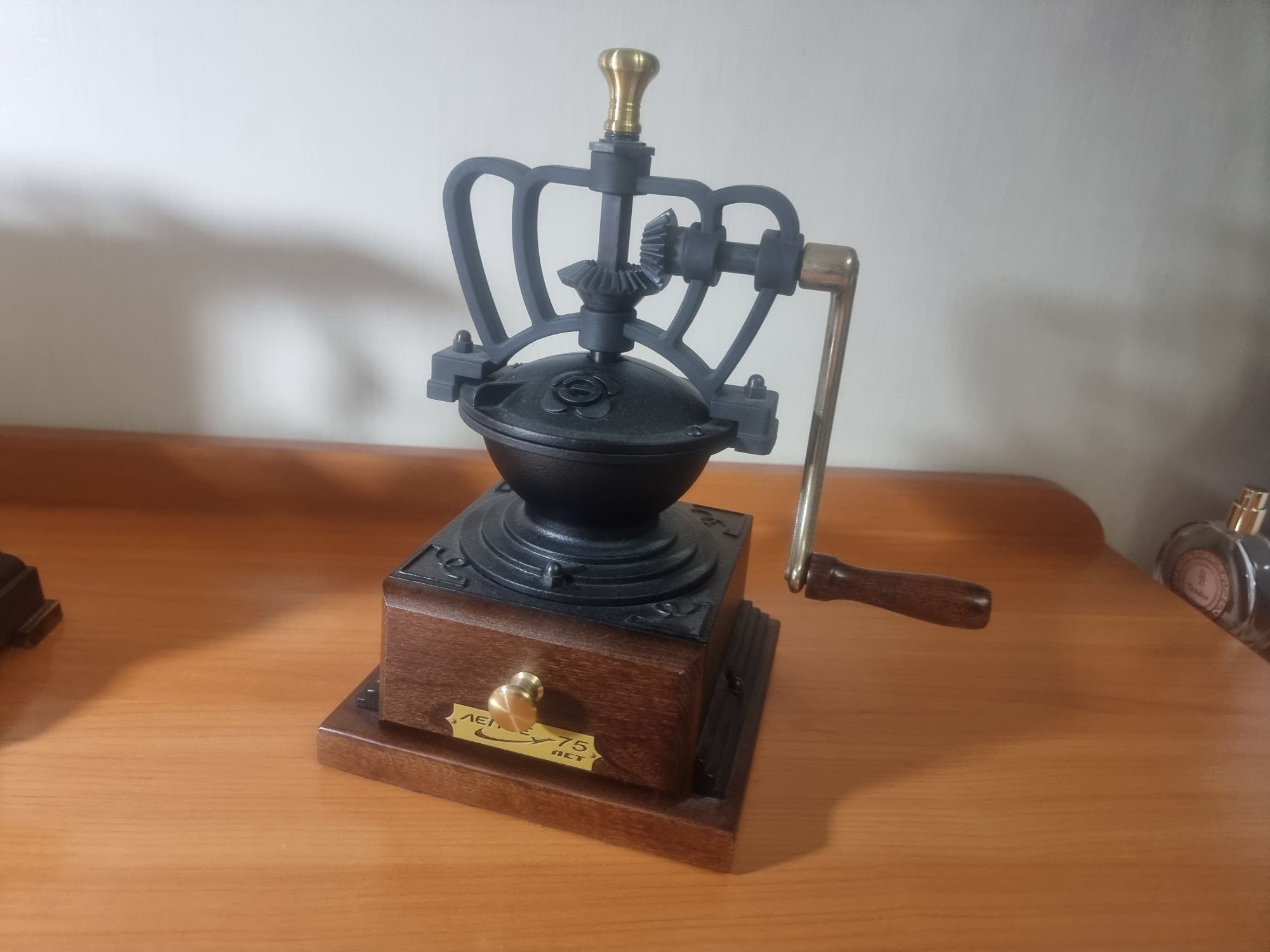 сувенир часы, кофемолка