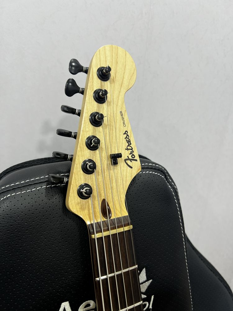 Электрогитара strat custom