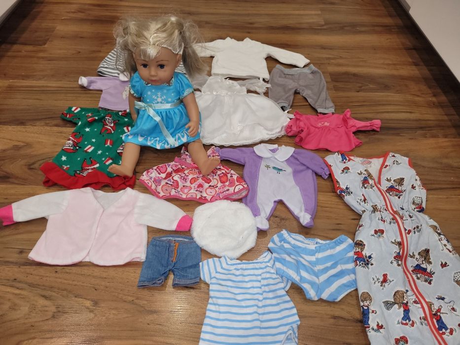 Дрешки за кукла + кукла + чувалче