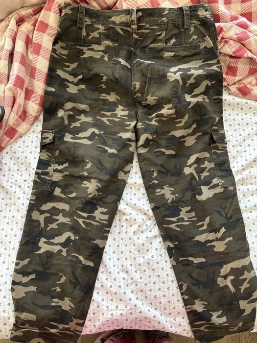 Продавам панталони и анцуг