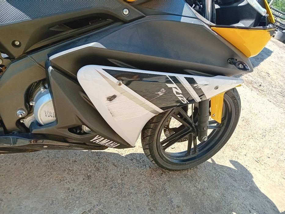 Vând sau schimb yamaha R 125 cc 2008