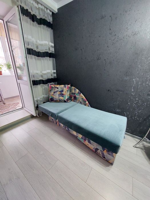 Диван большой мягкии