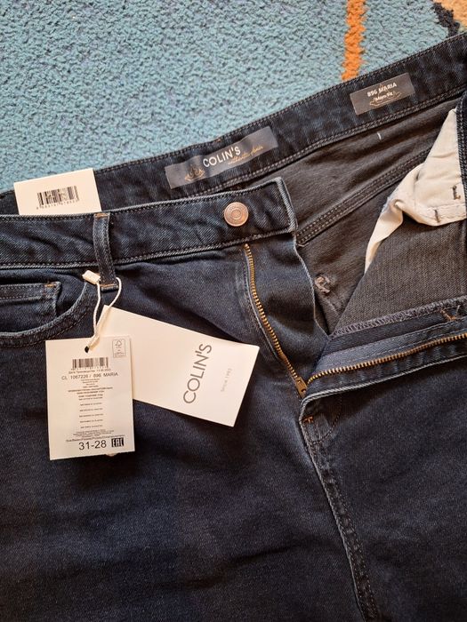 Blugi Colin's mom fit