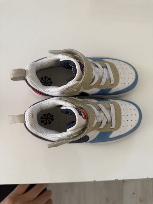 Маратонки Nike размер 26