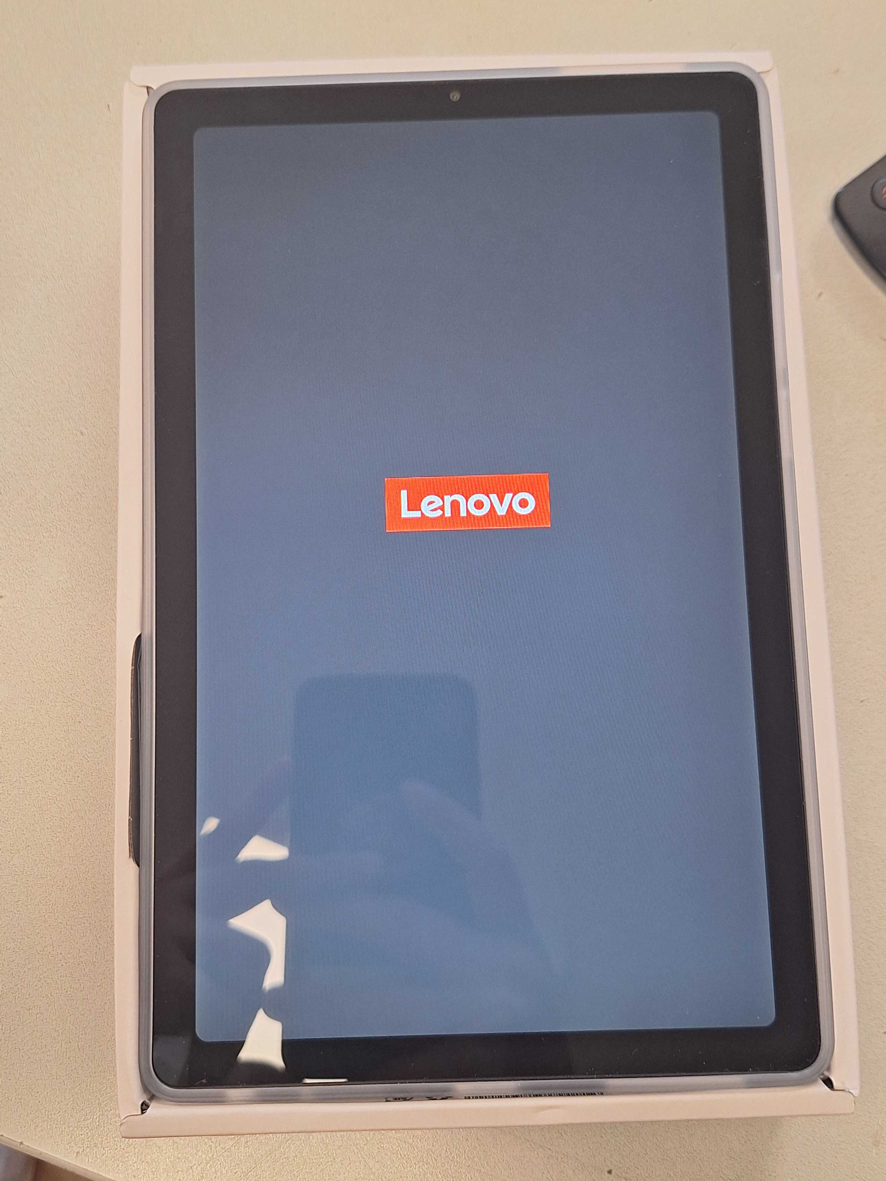 Таблет LENOVO M9 3/32GB