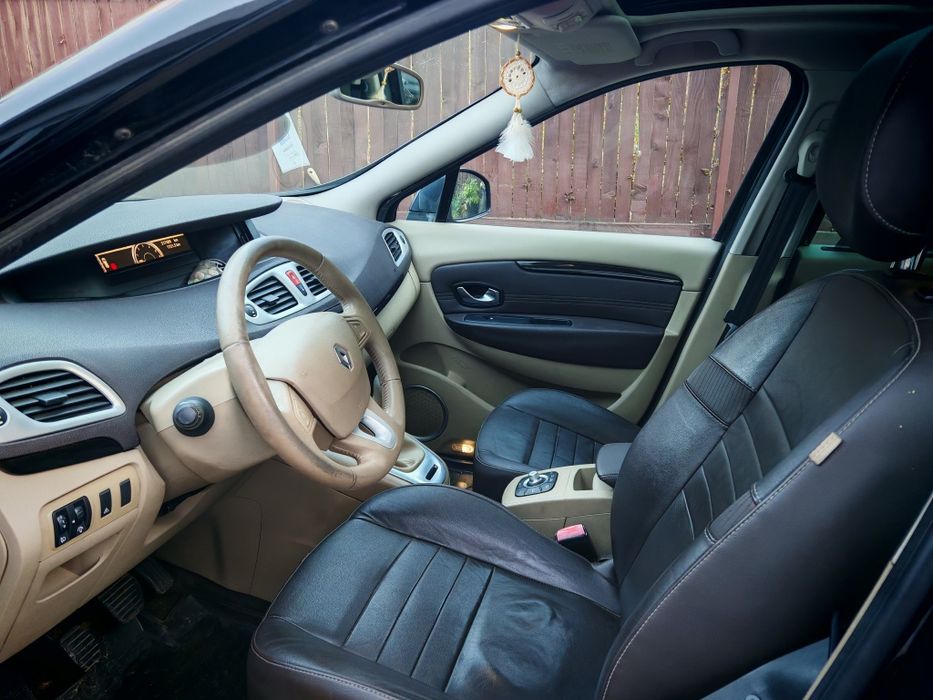 Renault Grand Scenic 7 locuri full option, piele, trapă, stare bună
