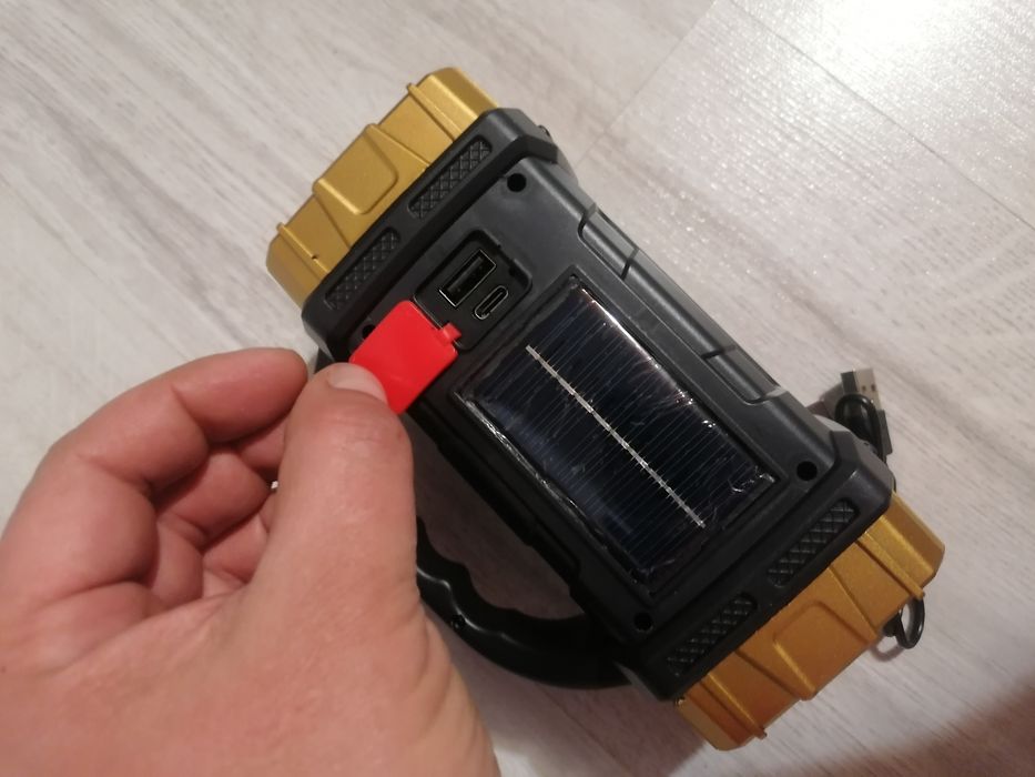 Lanterna Led de mare putere, încărcare solara și usb, Power Bank