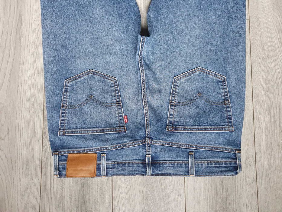 Blugi LEVI'S 511 Slim Performance - Marime W38 L32 (Talie 103 cm)