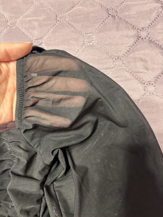 Черна ефектна блуза