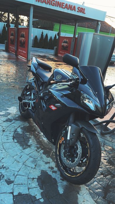 Yamaha R1 2003 cu power comander