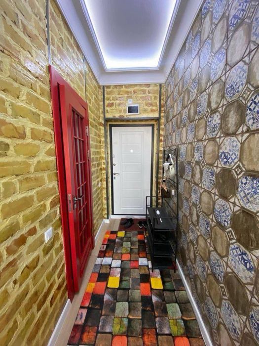 Arenda kvartira novza metro 500