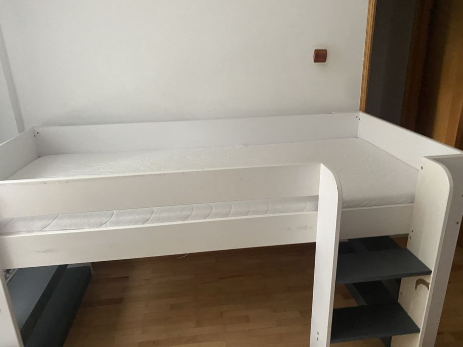 Vand pat etajat Udby de la Jysk pentru copil