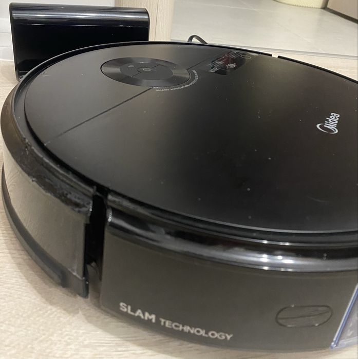 Aspirator  Robot Midea 2 in 1