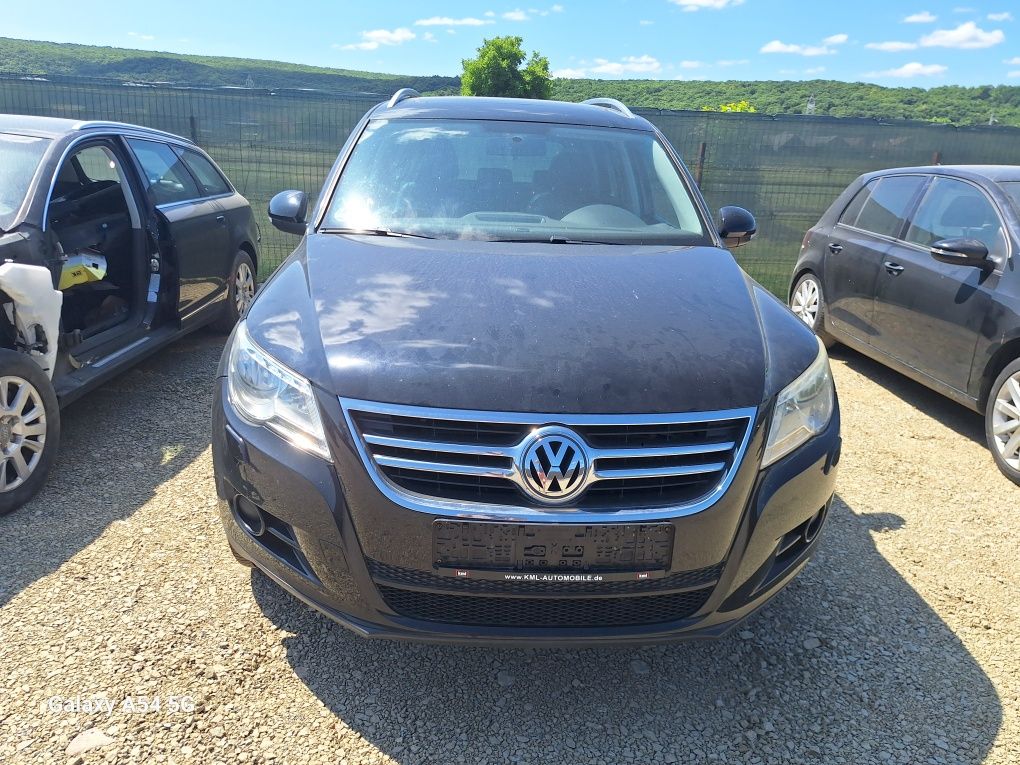 Dezmembrez VW Tiguan R-line 2010 2.0 tfsi CAW cod culoare LC9X
