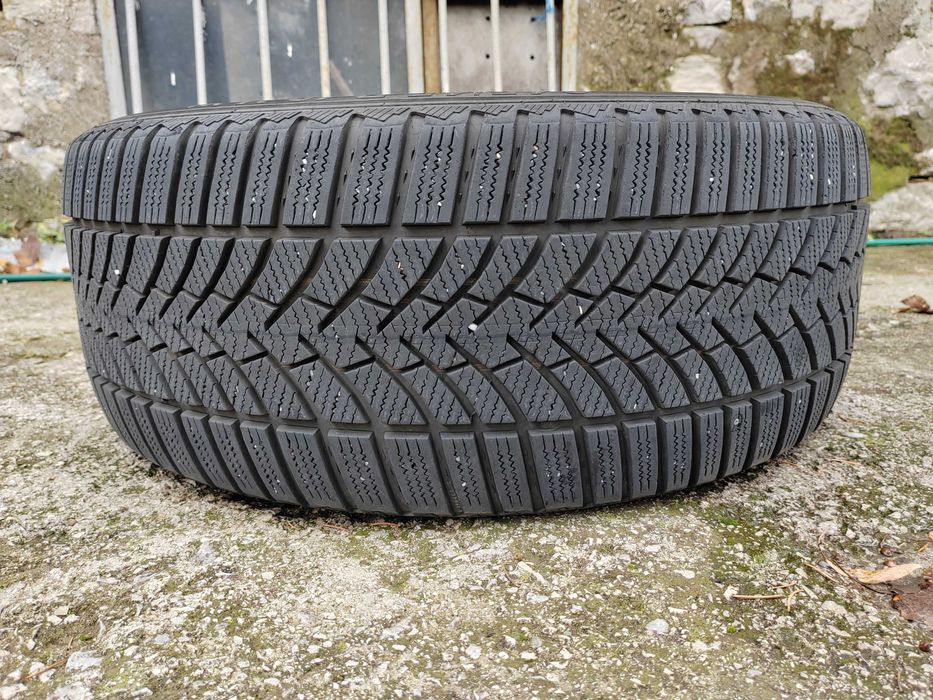 245/45/18 1бр.Semperit Зимна гума