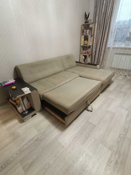 Продам диван уголовой