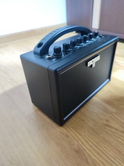 Vand amplificator Boss Katana Mini