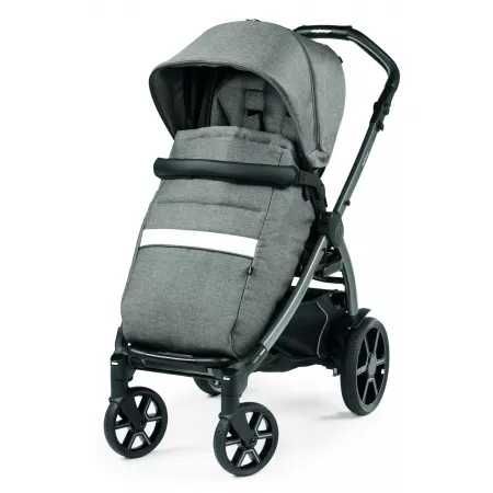 Vând sistem cărucior 3 in 1 Peg Perego