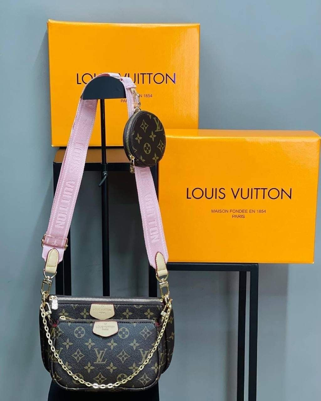 Genti Louis Vuitton, super model  3 in 1/saculet,etichetă, card