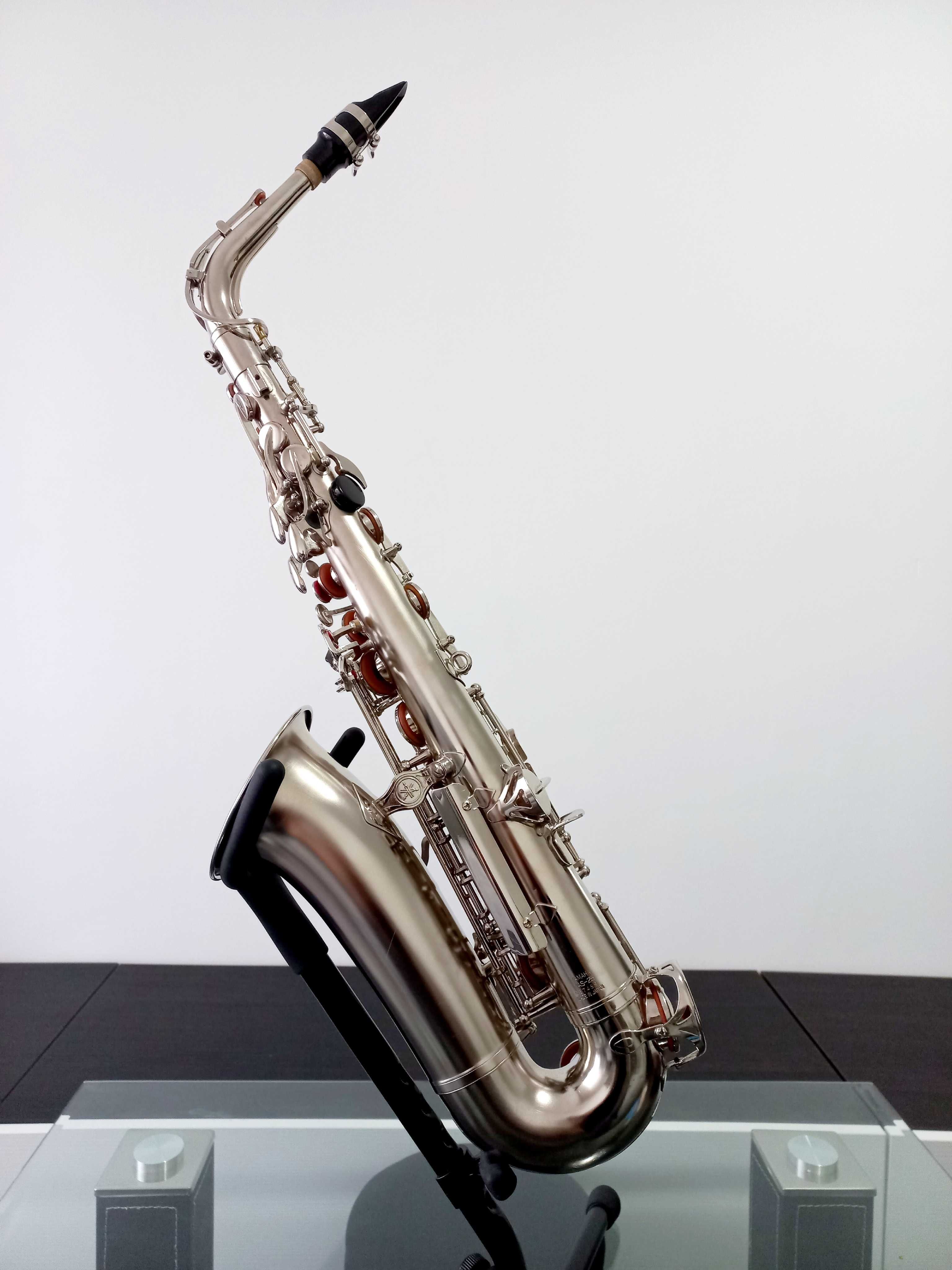 Saxofon Yamaha yas 25 argintat FARA ZGARIETURI