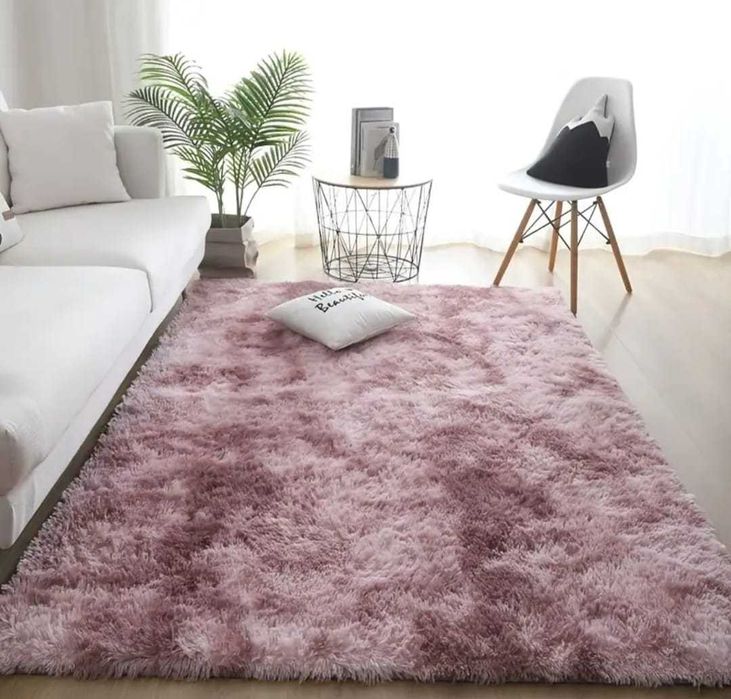 Covoare Fluffy Pufos Antiderapant 
Dimensiune 150x200cm