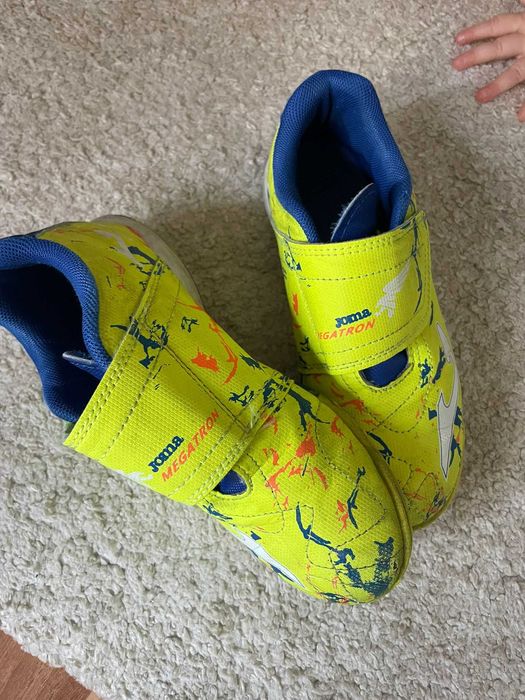 Adidasi de fotbal Joma pentru sala sau sintetic - marimea 31 - 19.5 cm