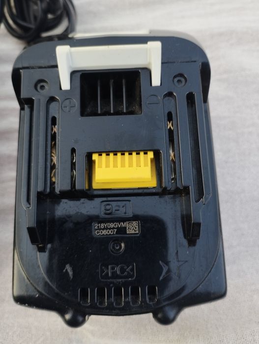 Акумулятор зарядчиги билан!!