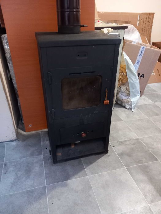 Печка на дърва плюс три бурии и два ъгъла