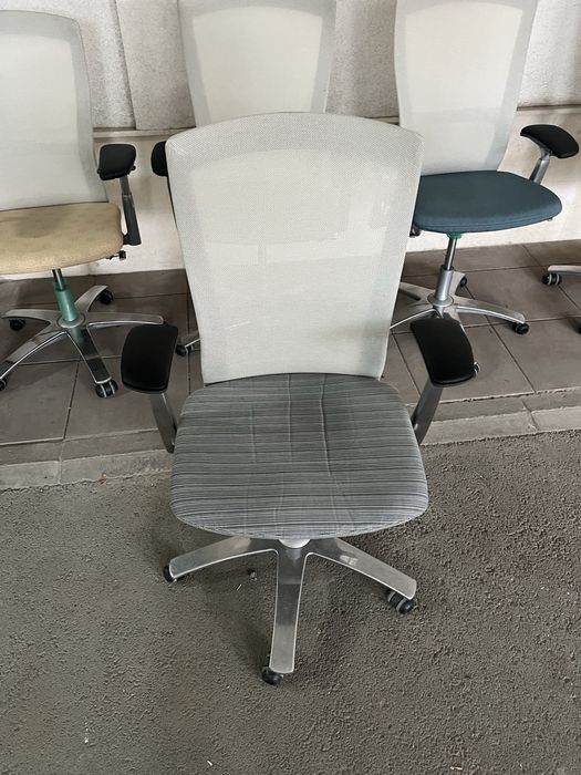 Ергономичен офис стол Knoll Life