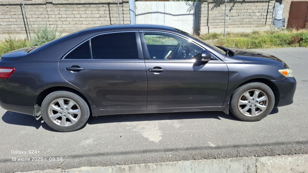 Продам тойоту камри 45