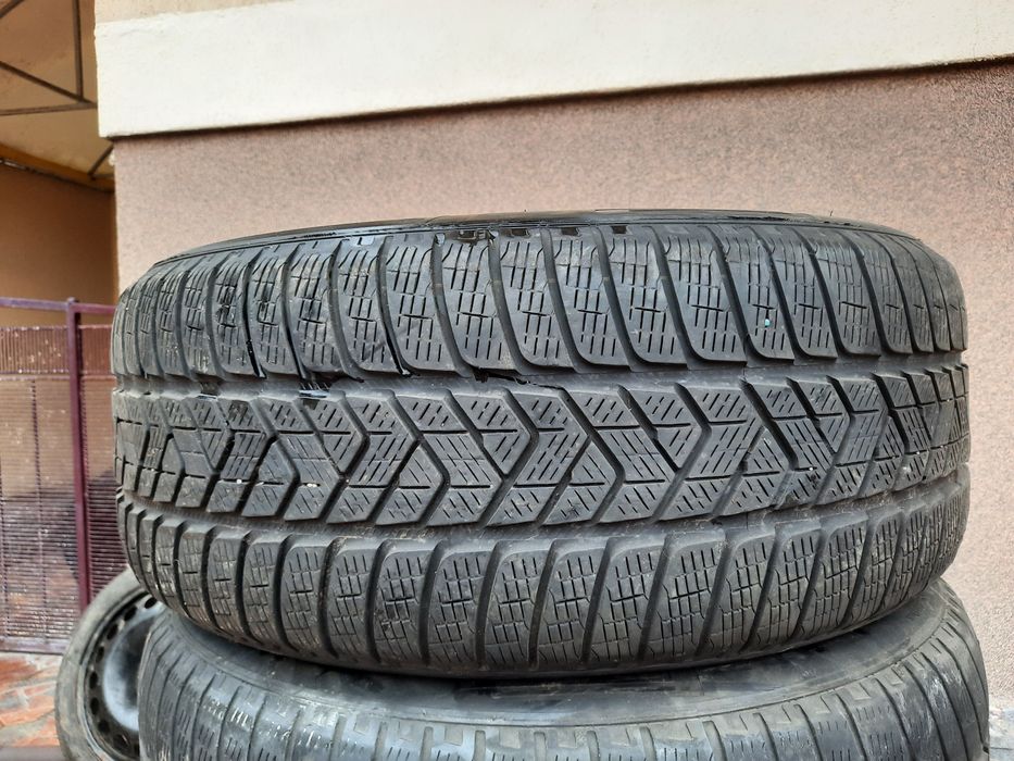 Vand anvelope iarna Pirelli Scorpion 255/50/19 la SUPER PRET!!