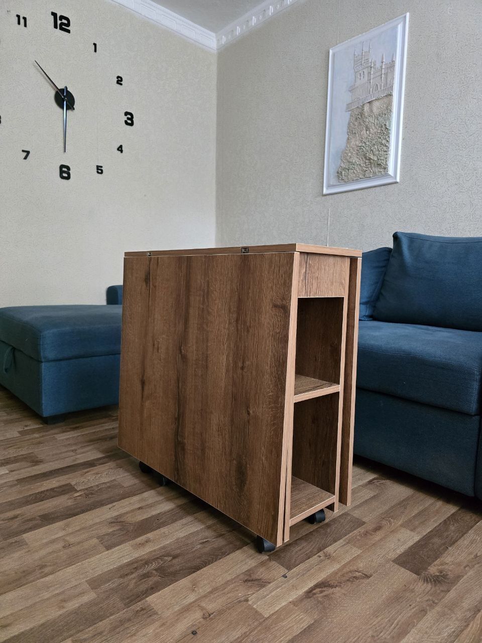 Стол-книжка на колесиках
