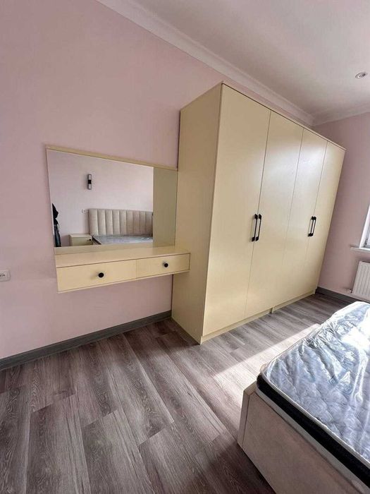 Сдаётся 2х комнатная новая квартира