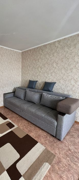 Продам диван состояние нового