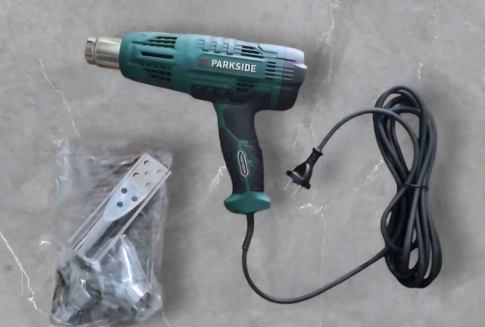 Suflanta foehn cu aer cald si reglare digitala PARKSIDE