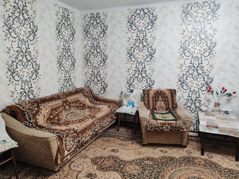 Продается Авиасозлар-4  1/2/4 армянские дома