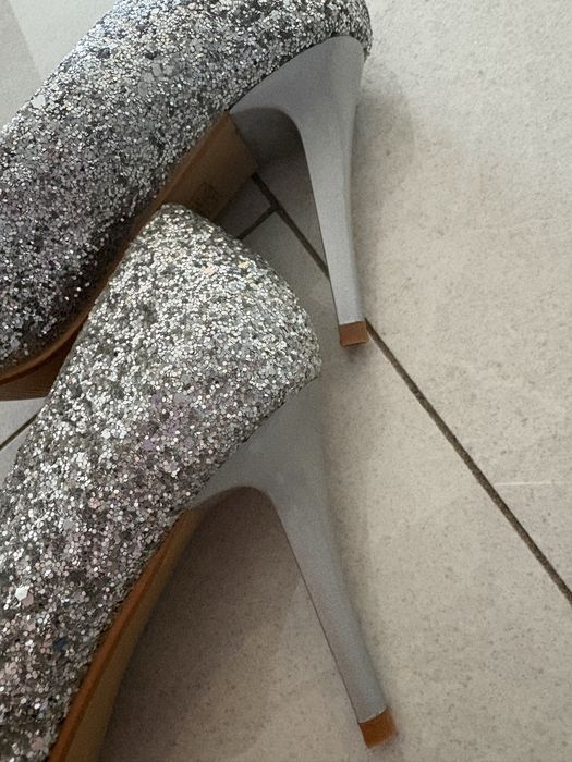 Pantofi stiletto