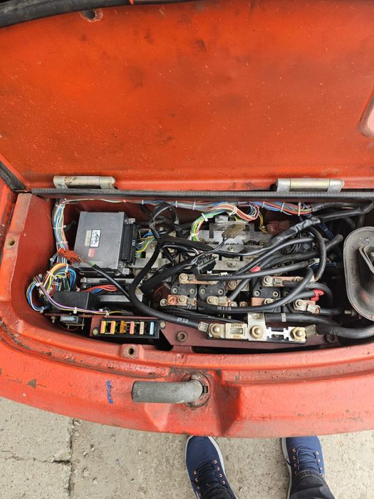 Electrostivuitor-motostivuitor Linde nefunctional