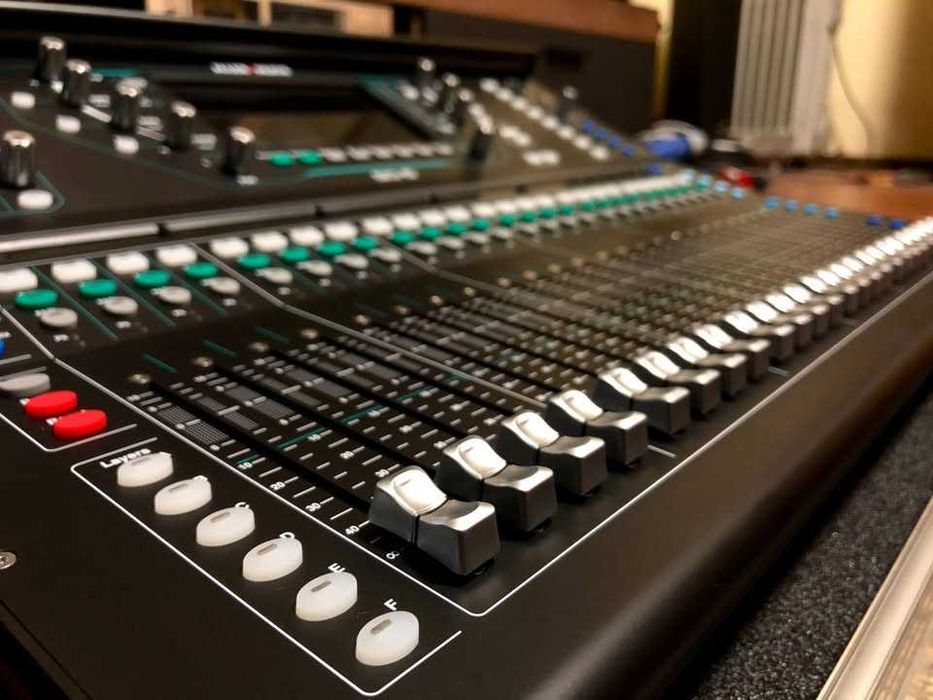 VAND - Mixer digital Allen&Heath SQ6