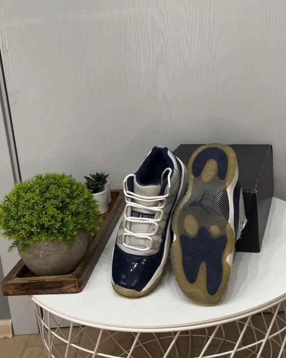 Air jordan 11 low