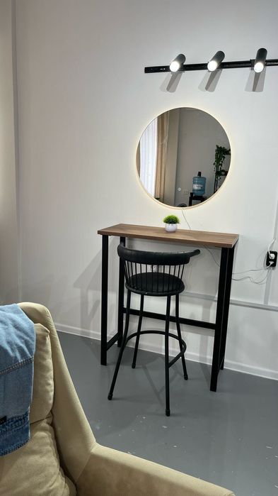 Продам зеркало с подвеской