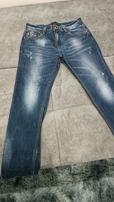 Продам мужские джинсы практически новые в отличном состоянии