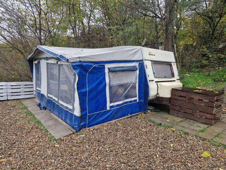 Каравана Citу 4900 дълга на 2000 метра широка