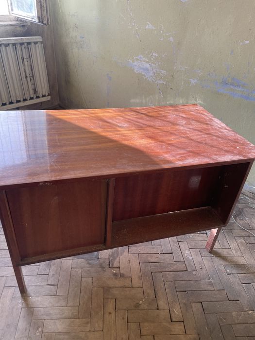 Birou vintage anii ’70–’80 – lemn furniruit – 1,08 m x 60 cm