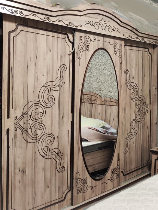 Kravat. Tumba. Shfaner.Tryumo