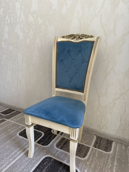 Продам красивые стулья