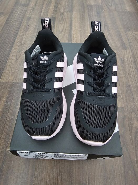 Adidași fete- mărimea 23