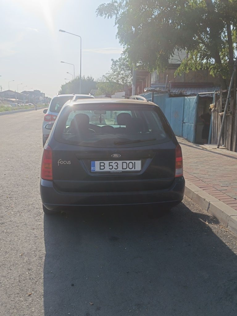 Vând Ford focus 2