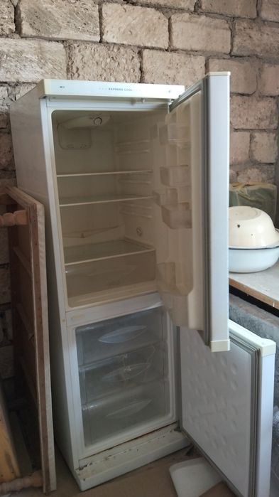 Халадильник б/у для кухни